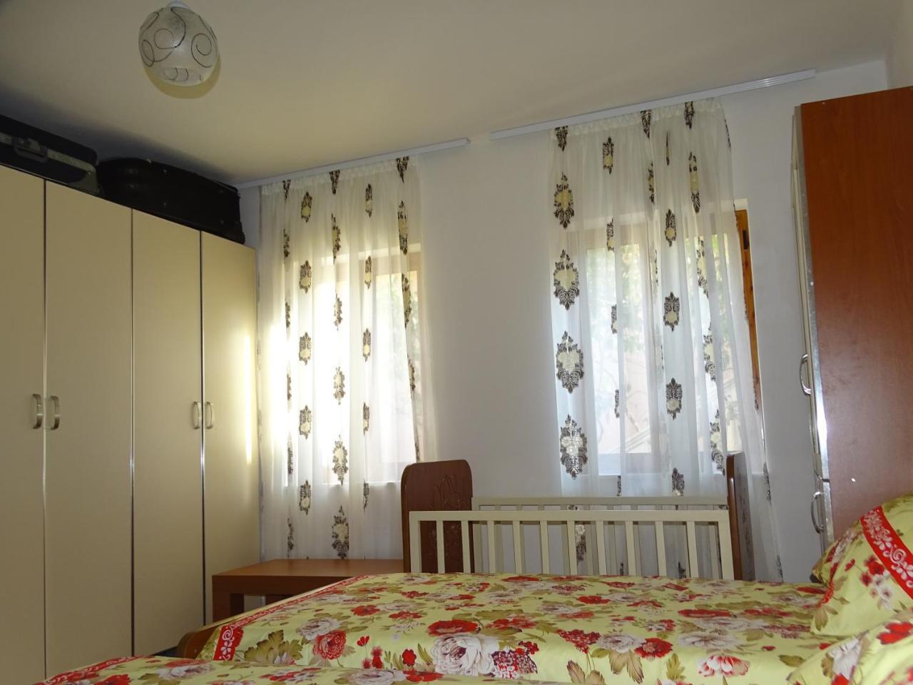 Guesthouse Hlias Gloria Berat Eksteriør billede